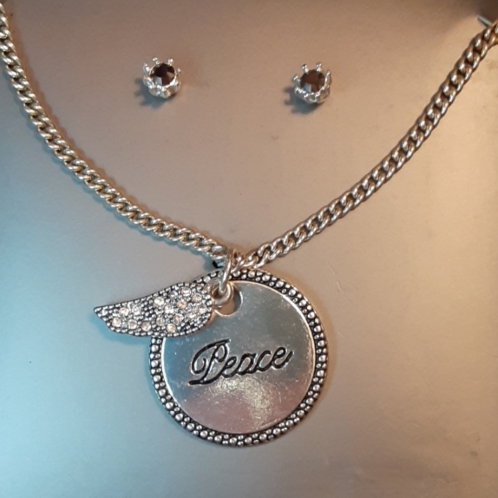 TARGET Necklace & Earring set